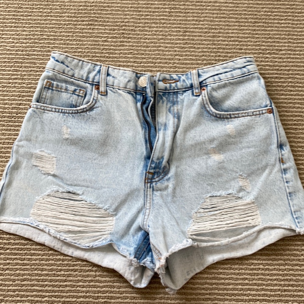 Zara light washed denim shorts